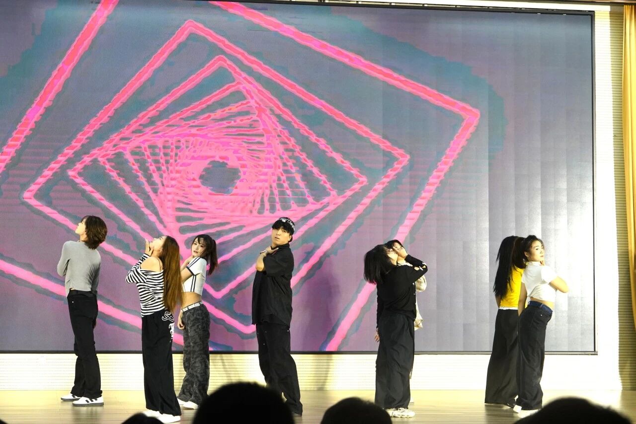 微信图片_2025-12-06_135518_424.jpg