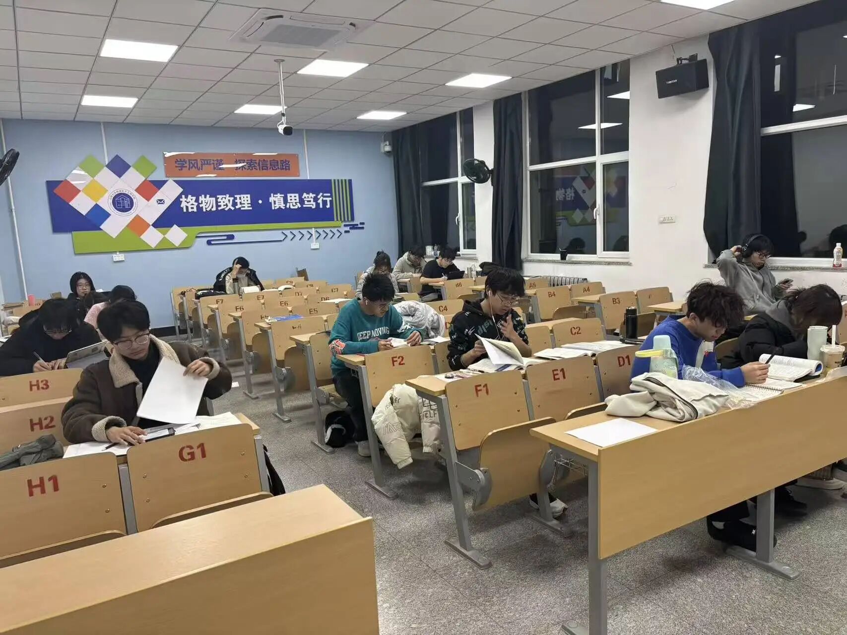 cf674fd76ece2c7ab0558f7facbc1daa.jpg